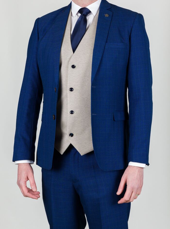 George-Royal-suit-3