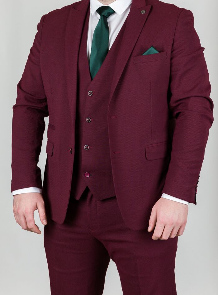 Max-Suit-1
